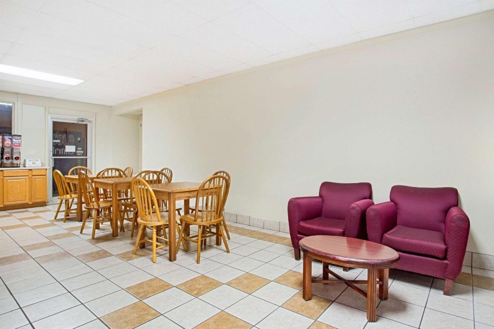 Bristol Parkway inn Main image