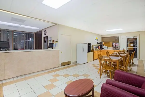 Bristol Parkway inn Main image